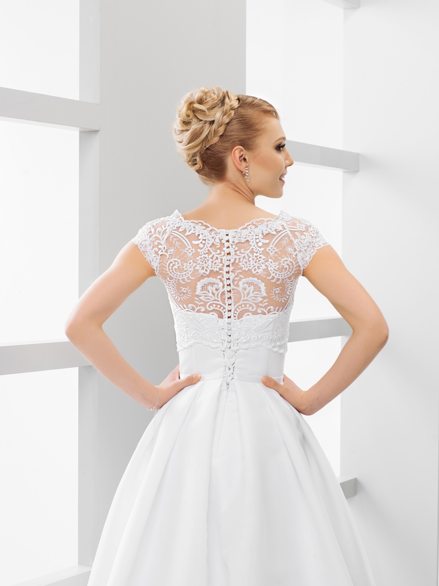 čipkované svadobné bolerko